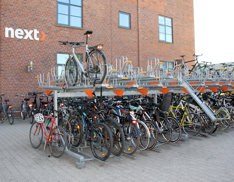 Cykelparkering i 2 etager med eller uden tag